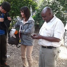 Lutha, driver guide, with guests